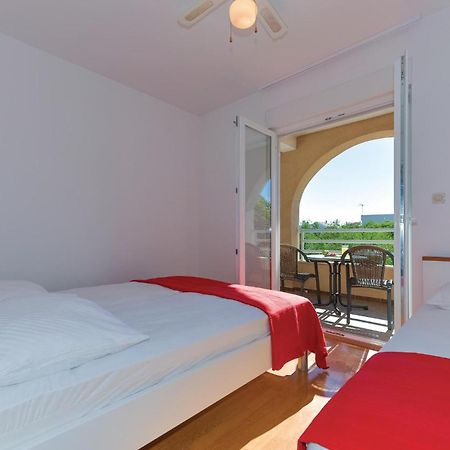 Gorgeous Apartment In Vodice With Kitchen Exteriér fotografie