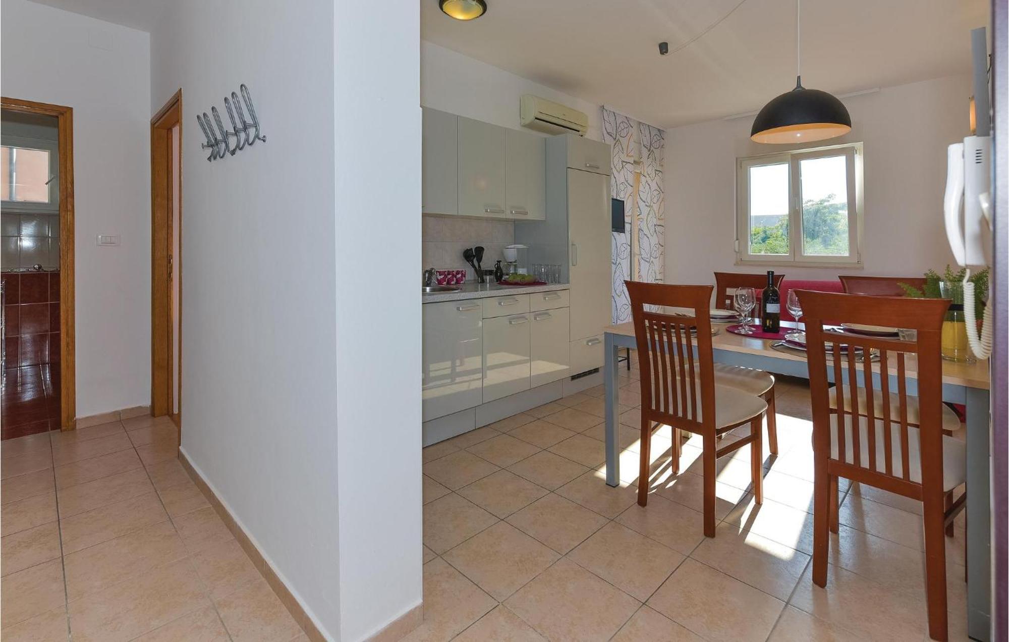 Gorgeous Apartment In Vodice With Kitchen Exteriér fotografie